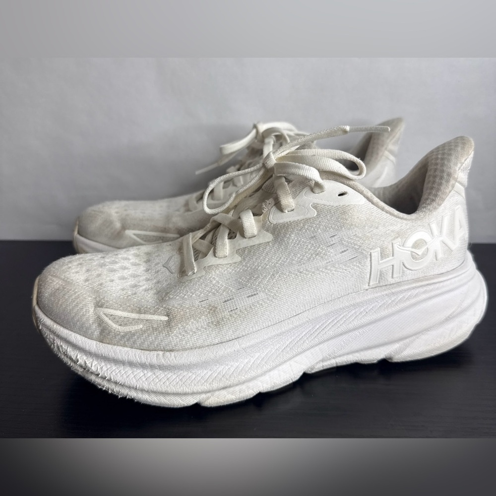Hoka One One Clifton 9 White Women’s Running Shoes Lace-up Size 6B